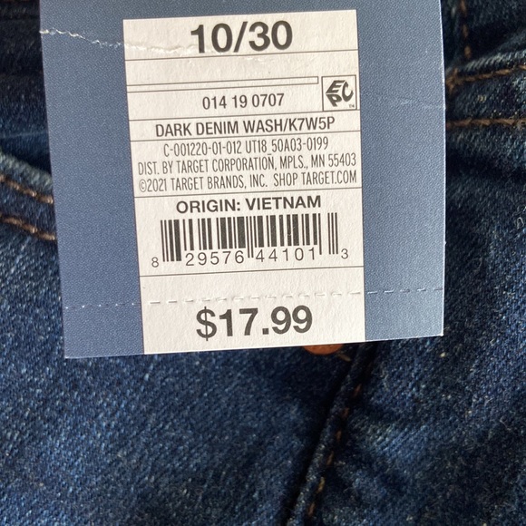 Universal Thread shorts - Picture 2 of 3